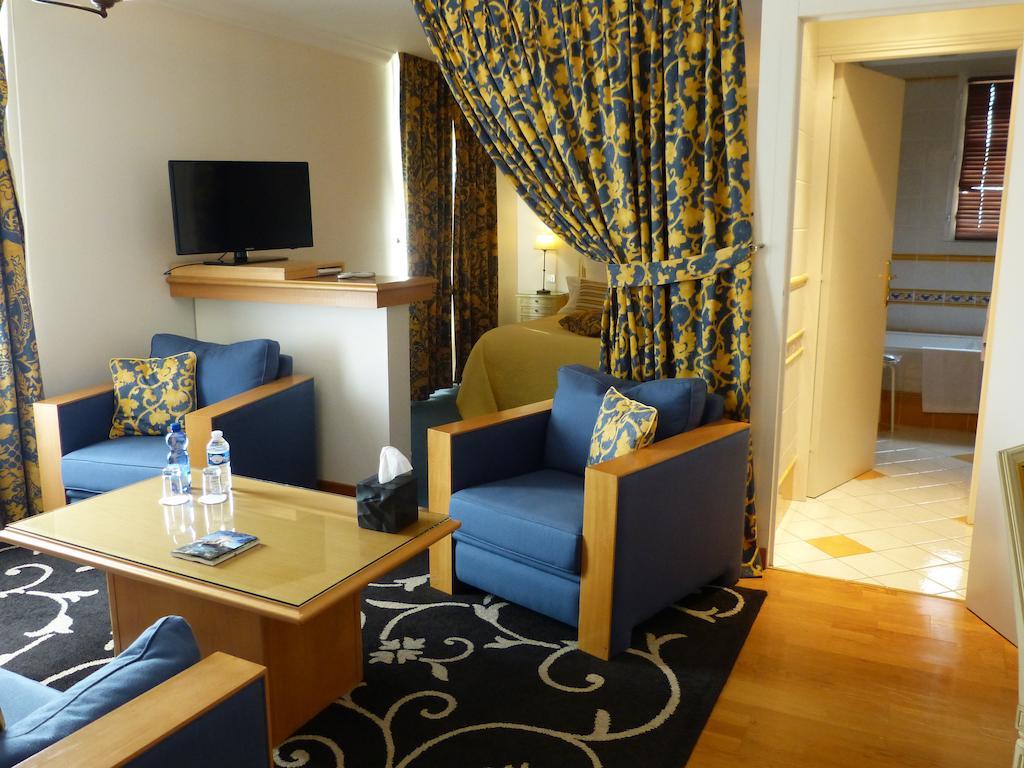 L'aubiniere Restaurant & 4*