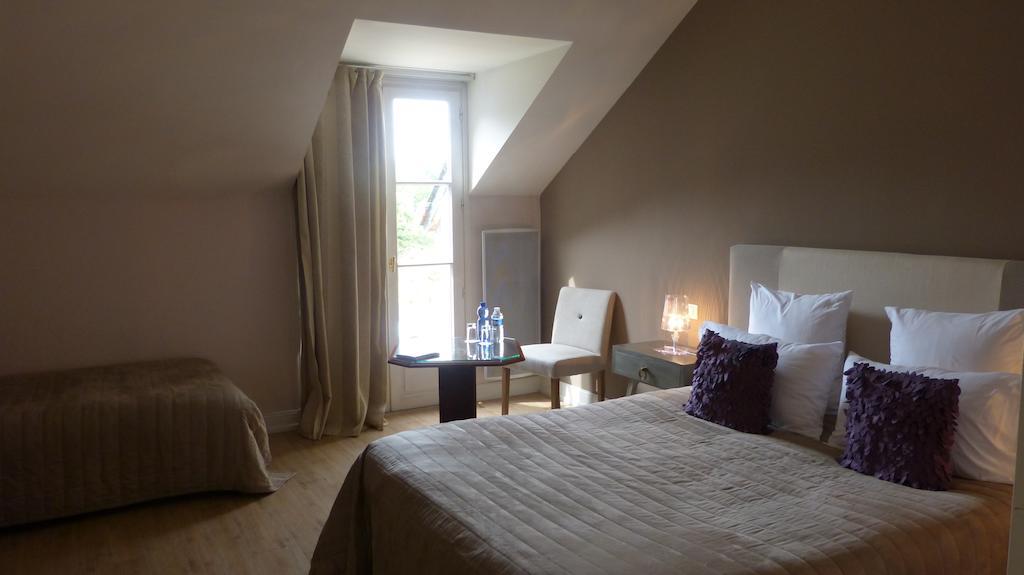 L'aubiniere Restaurant & 4* Saint-Ouen-les-Vignes